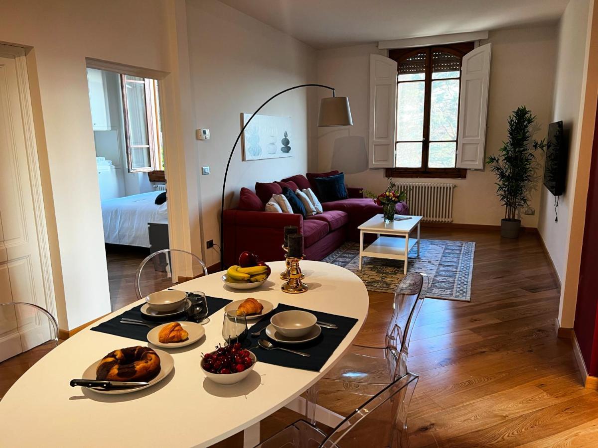 Chic Apt In Villa - Dolcevita Holiday Florencia Exterior foto
