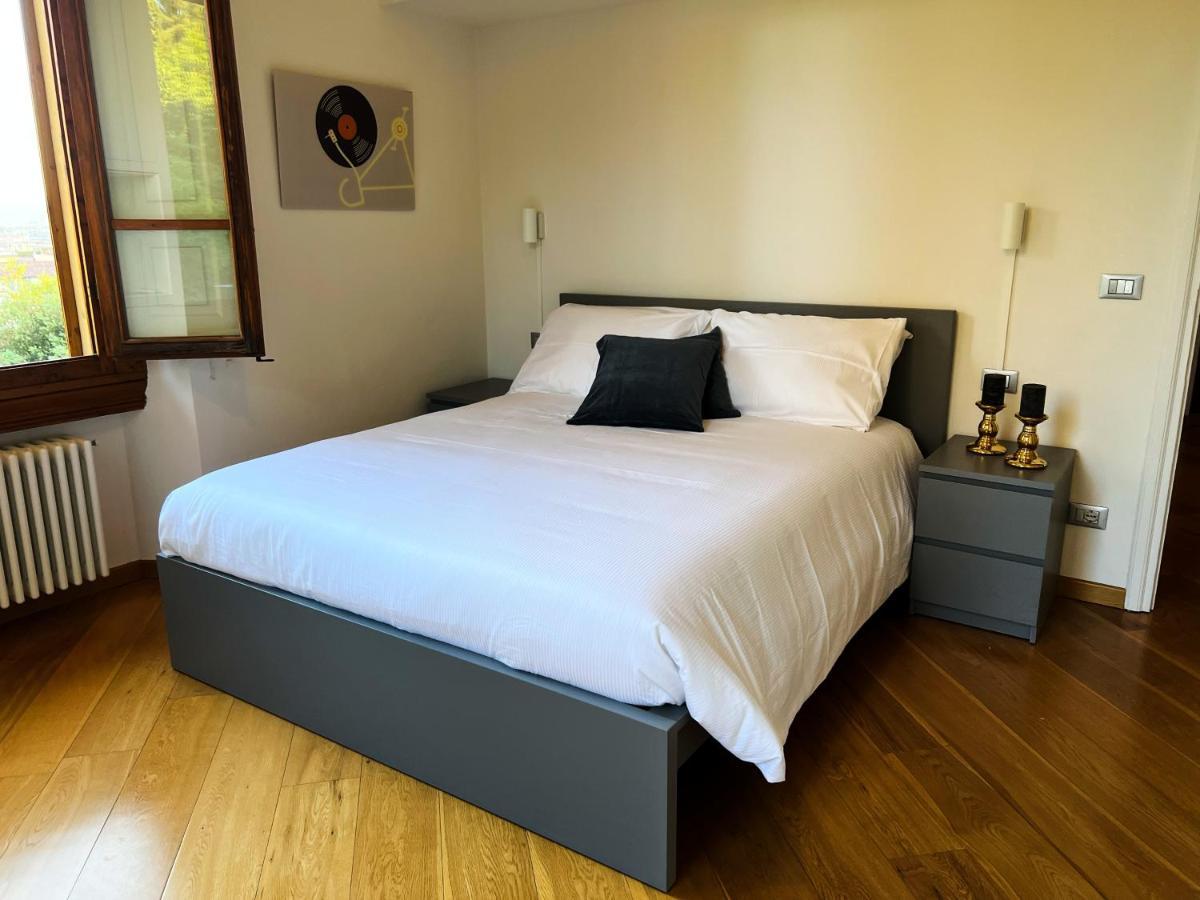 Chic Apt In Villa - Dolcevita Holiday Florencia Exterior foto